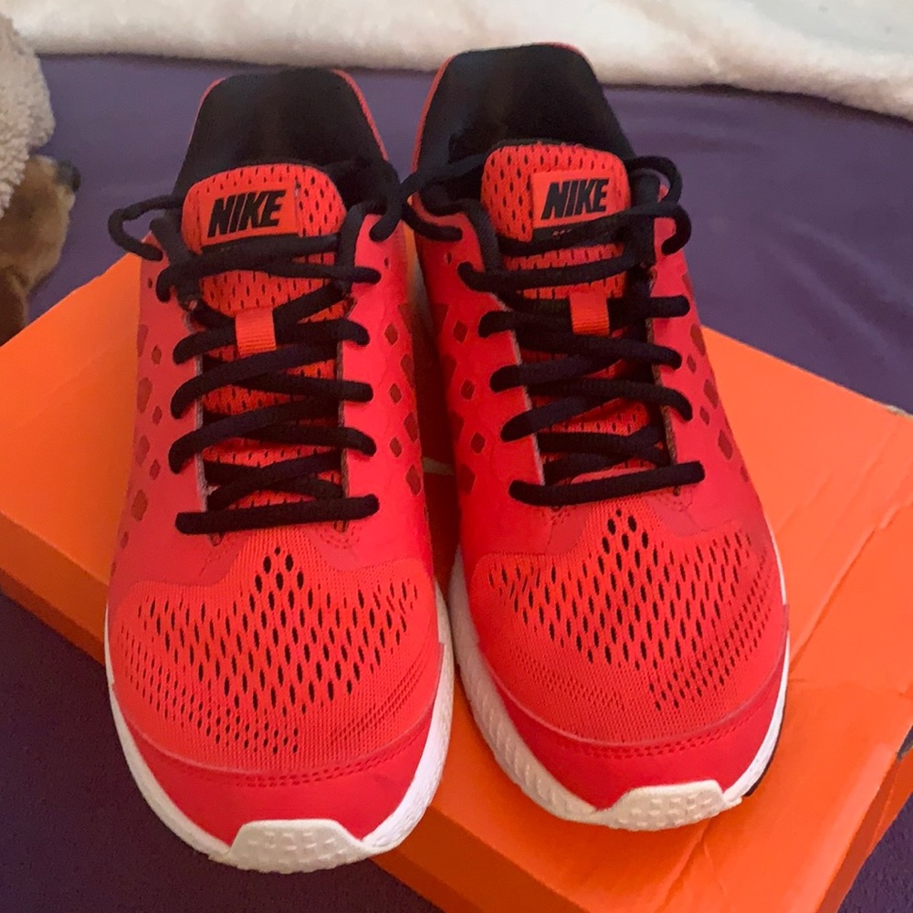 Nike women’s zoom